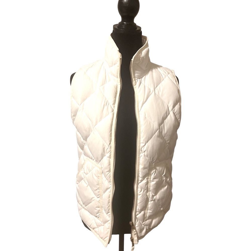 J. Crew white puffer vest size small excellent condition - Picture 3 of 5